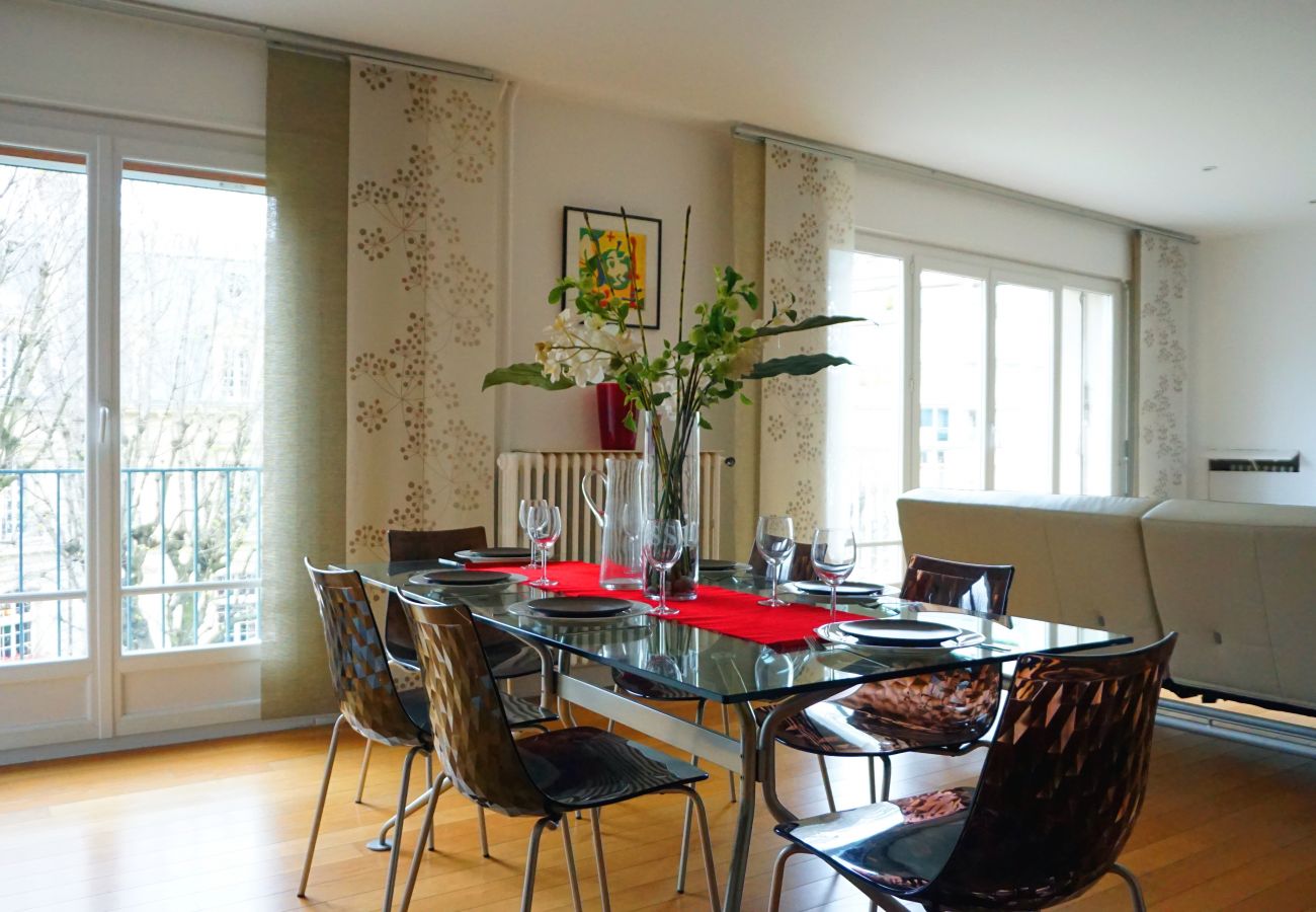 Apartamento en París - Avenue  Bugeaud - Paris 16 - 516013