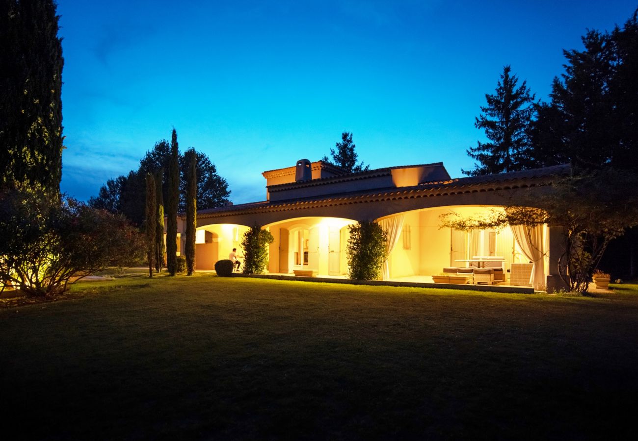 Villa en Rognes - VILLA TESSA 14 personnes - ROGNES PROCHE AIX EN PR